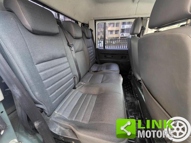 LAND ROVER Defender usata 24