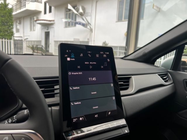 RENAULT Captur usata, con Bracciolo