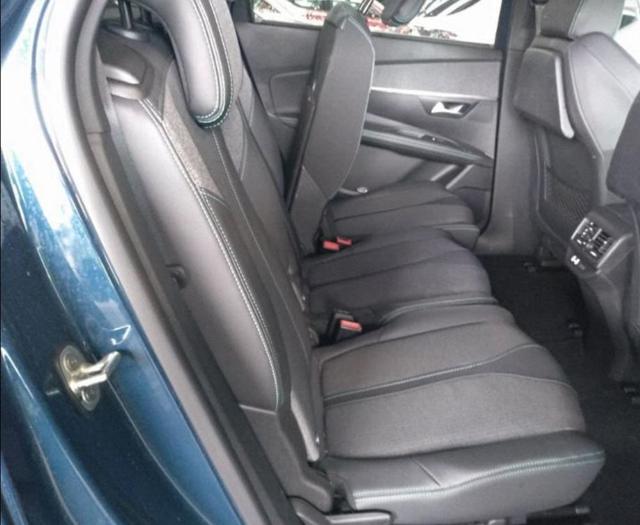 PEUGEOT 5008 usata, con Boardcomputer