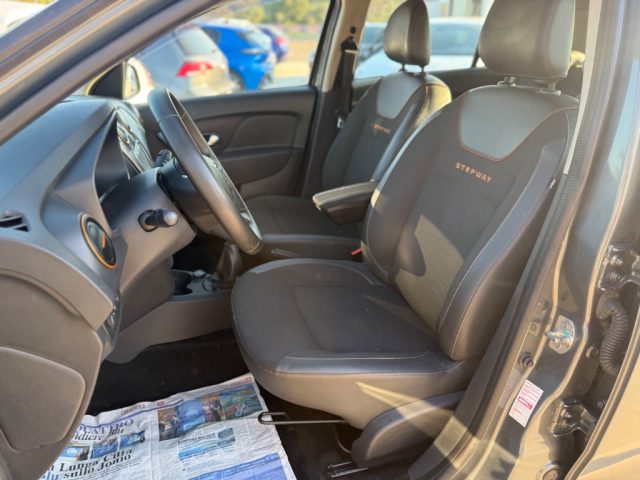 DACIA Sandero usata, con Bluetooth
