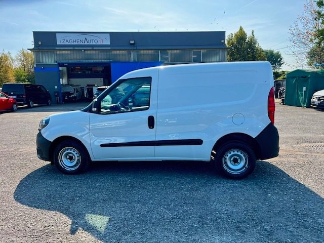 FIAT Doblo usata, con Autoradio
