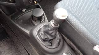 TOYOTA Yaris usata 103