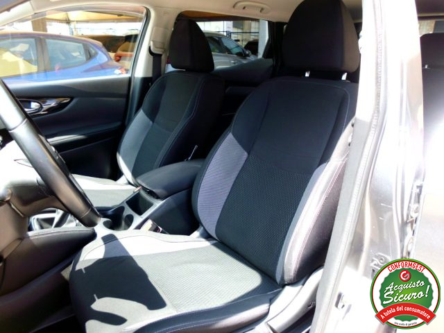 NISSAN Qashqai usata, con Controllo automatico clima