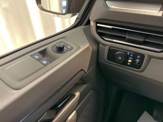 VOLKSWAGEN Caravelle usata, con Chiusura centralizzata