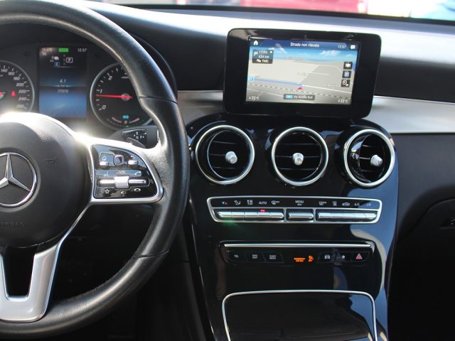 MERCEDES-BENZ GLC 300 usata, con Volante in pelle