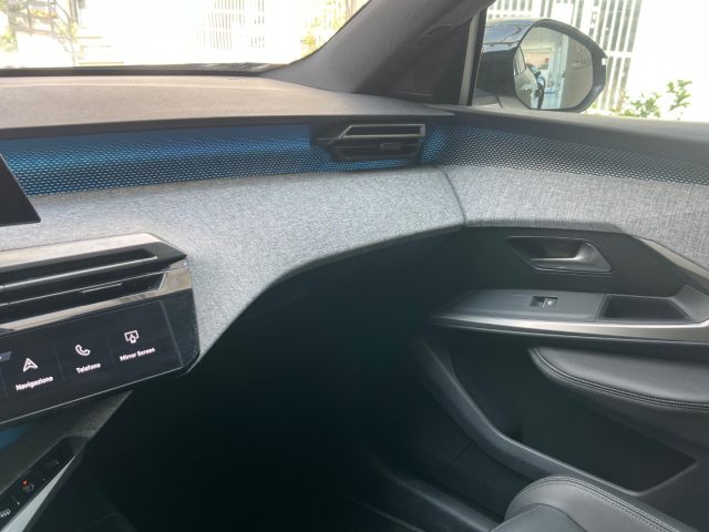 PEUGEOT 3008 usata, con Controllo elettronico della corsia