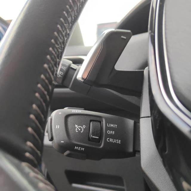 PEUGEOT 3008 usata, con Park Distance Control