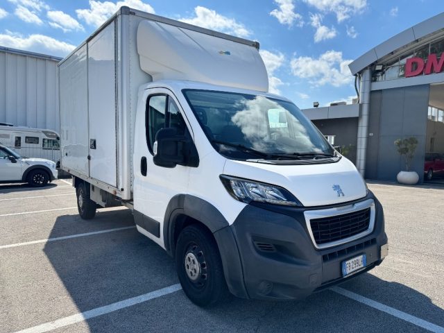 PEUGEOT Boxer usata, con Alzacristalli elettrici
