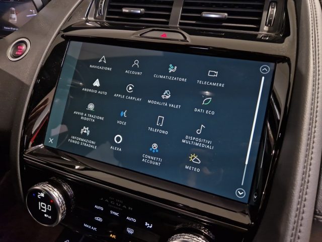 JAGUAR E-Pace usata, con Sistema di navigazione