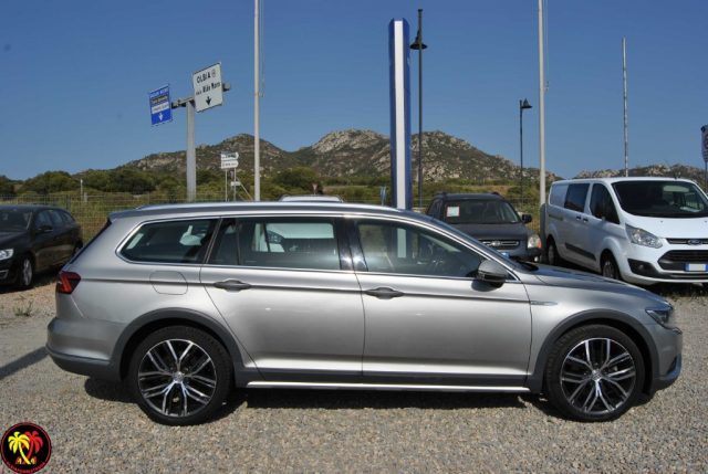 VOLKSWAGEN Passat usata, con Sistema di navigazione