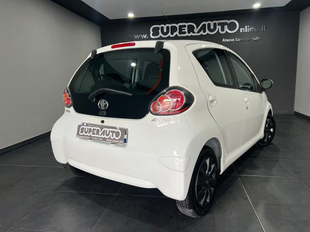 TOYOTA Aygo usata, con Alzacristalli elettrici
