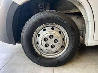 OPEL Movano usata, con Touch screen