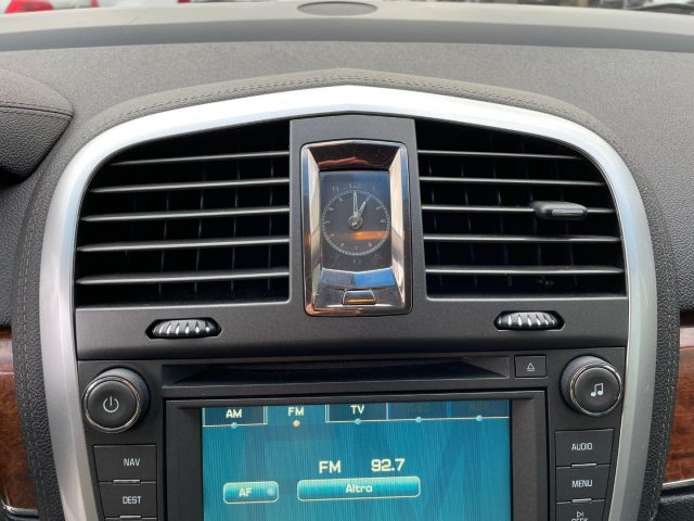 CADILLAC SRX usata, con Specchietti laterali elettrici
