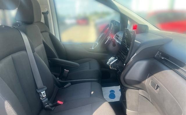 HYUNDAI Staria usata, con Cruise Control
