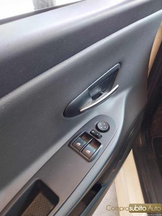 LANCIA Ypsilon usata 13