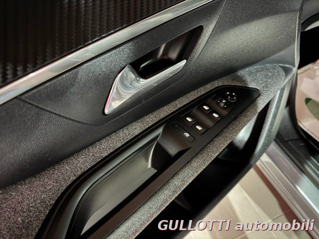 PEUGEOT 3008 usata, con Climatizzatore