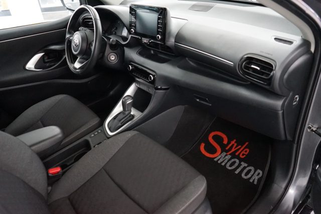 TOYOTA Yaris usata, con Fendinebbia