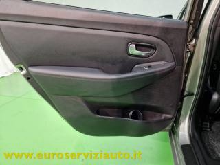 KIA Carens usata 51