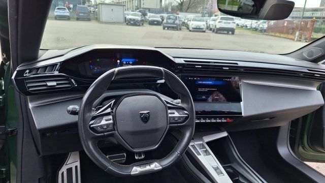 PEUGEOT 308 usata, con Volante in pelle