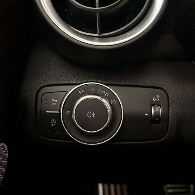 ALFA ROMEO Giulia usata, con Leve al volante