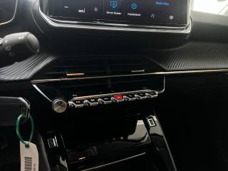 PEUGEOT 208 usata, con Luci diurne LED