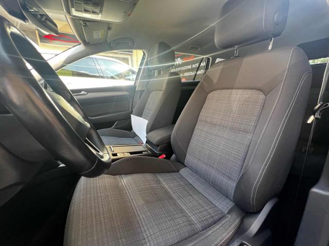 VOLKSWAGEN Passat Variant usata, con Climatizzatore