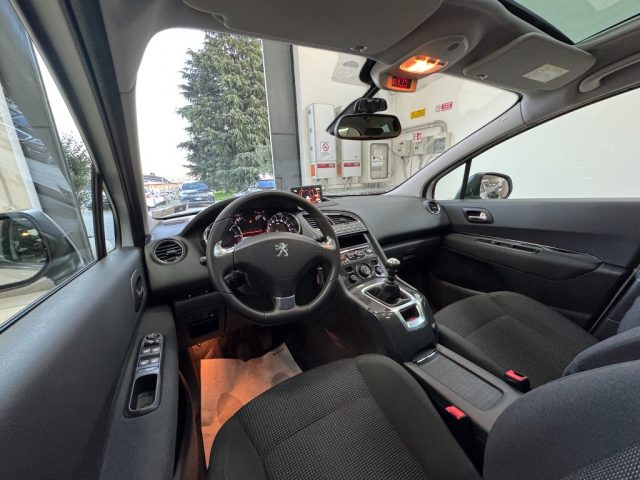 PEUGEOT 5008 usata, con Chiusura centralizzata
