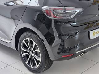 RENAULT Clio usata, con Autoradio