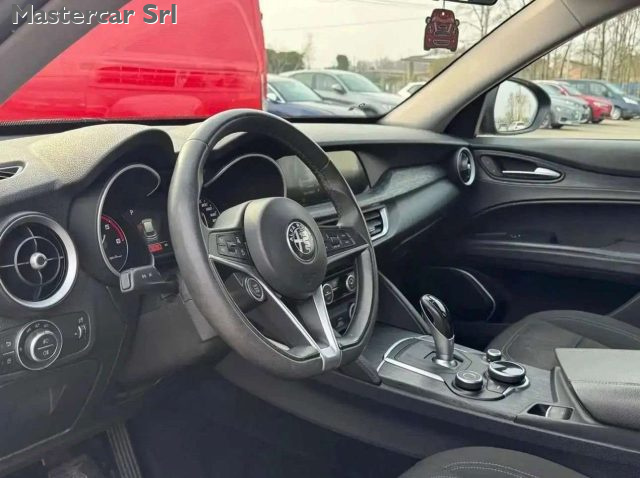 ALFA ROMEO Stelvio usata, con Autoradio