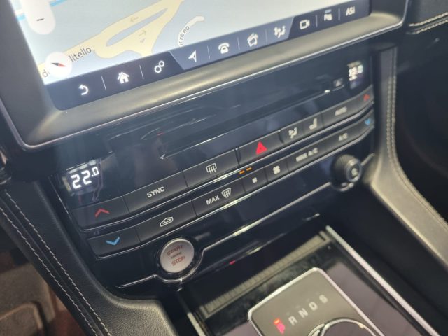JAGUAR F-Pace usata, con Controllo automatico clima