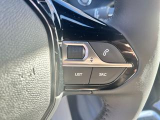 PEUGEOT 2008 usata, con Cruise Control