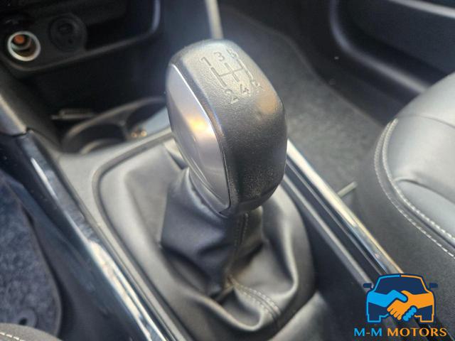 PEUGEOT 2008 usata, con Sistema di navigazione