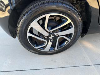 PEUGEOT 108 usata, con Autoradio