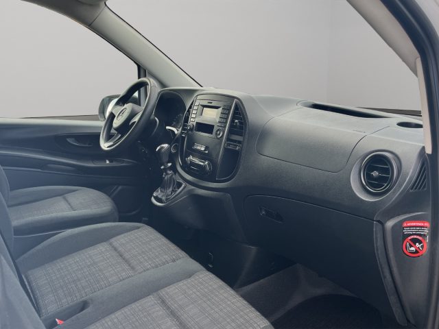 MERCEDES-BENZ Vito usata 8