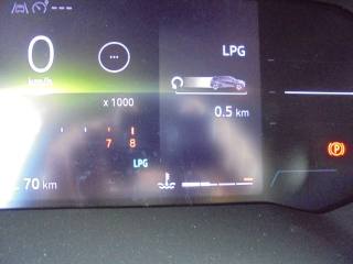 RENAULT Captur usata 41