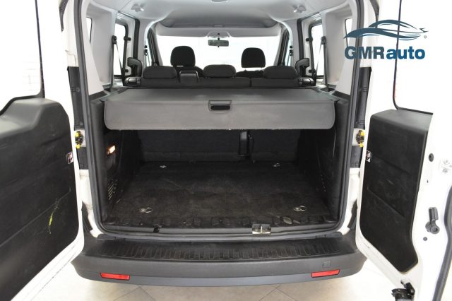 FIAT Doblo usata, con USB