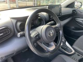 TOYOTA Yaris usata, con Autoradio digitale