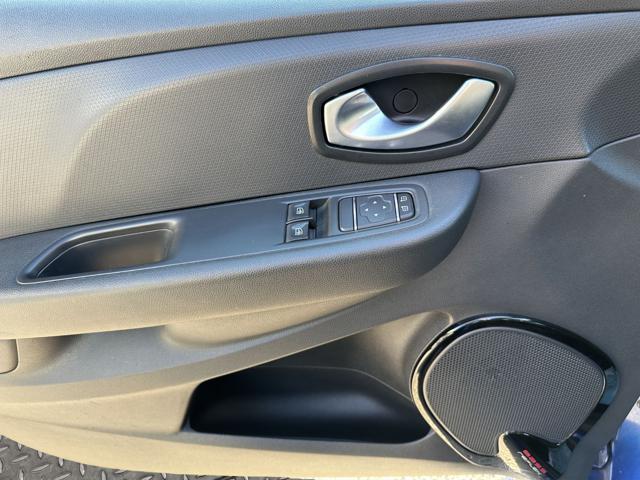 RENAULT Clio usata, con Chiusura centralizzata