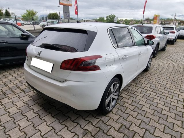 PEUGEOT 308 usata, con Cerchi in lega