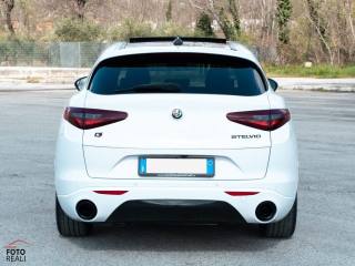 ALFA ROMEO Stelvio usata, con Alzacristalli elettrici