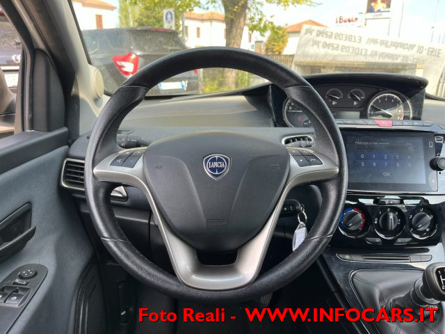LANCIA Ypsilon usata, con Servosterzo