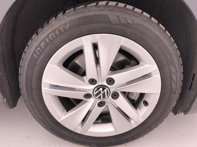 VOLKSWAGEN Golf usata, con Isofix