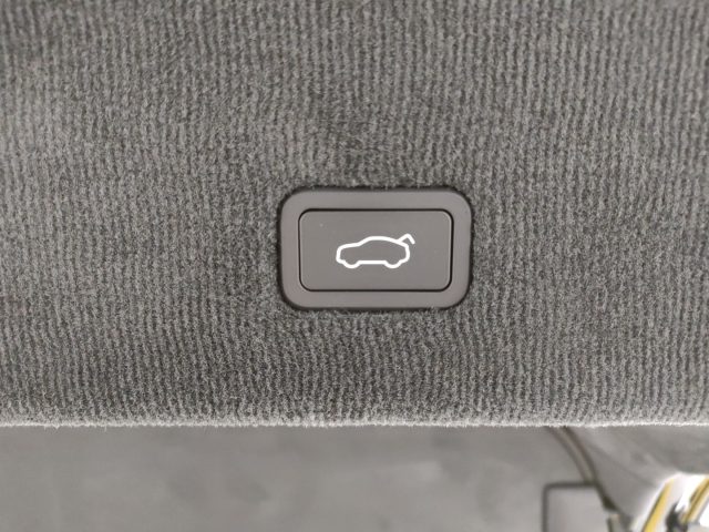 LOTUS Eletre usata, con Fari LED