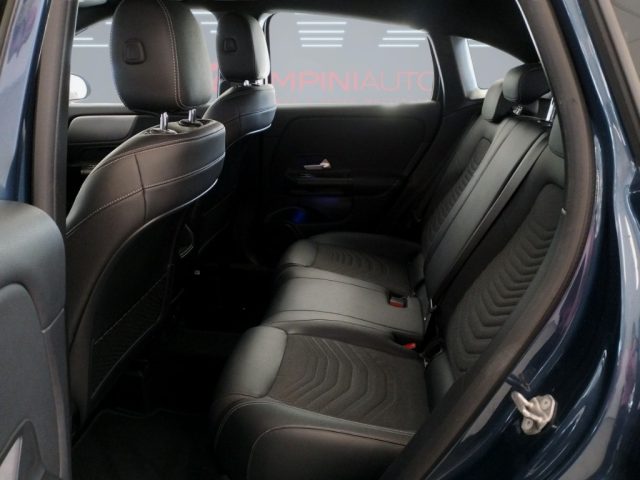 MERCEDES-BENZ GLA 180 usata 16