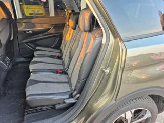 PEUGEOT 5008 usata, con Boardcomputer