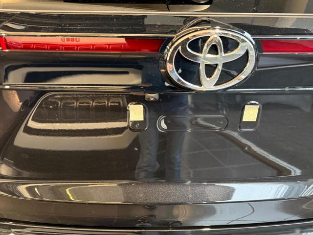 TOYOTA Yaris Cross usata, con Controllo automatico clima