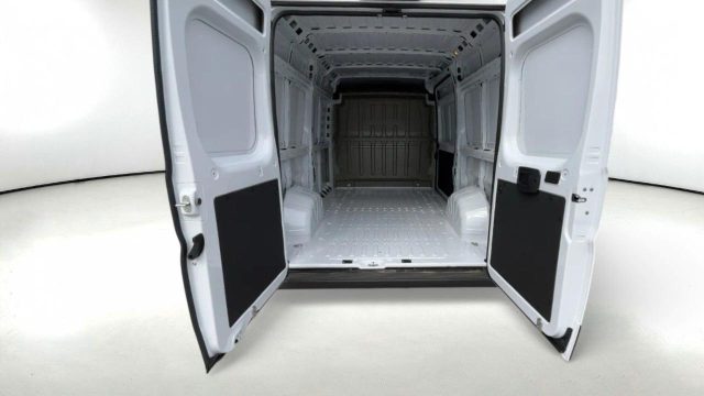 PEUGEOT Boxer usata, con ESP