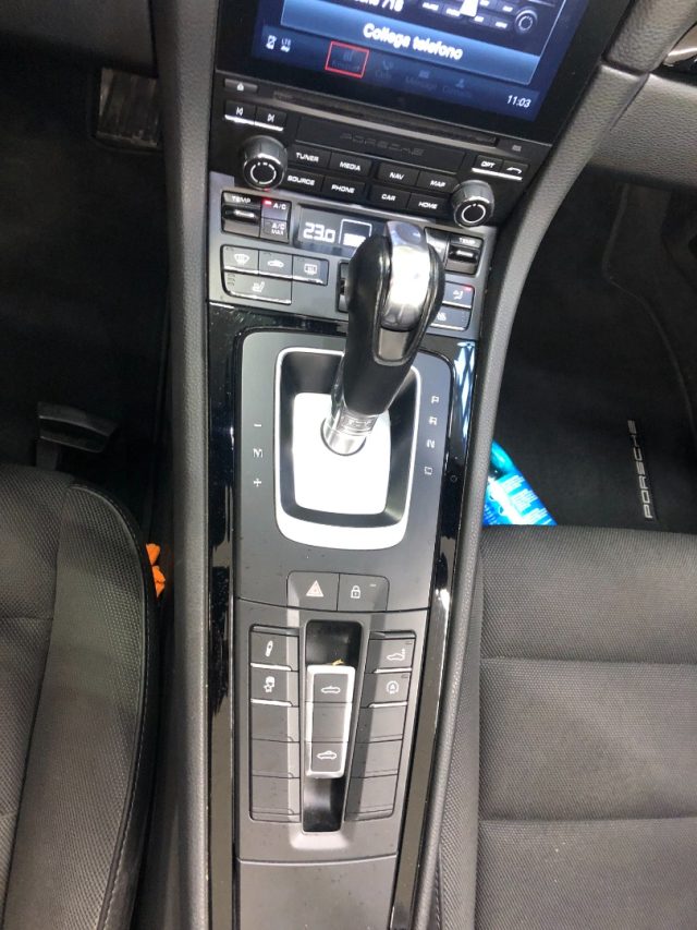 PORSCHE 718 Spyder usata 24