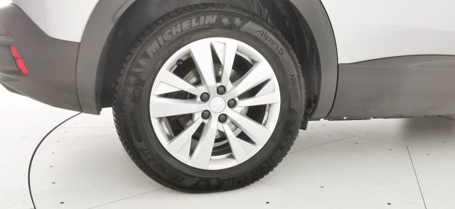 PEUGEOT 3008 usata, con USB