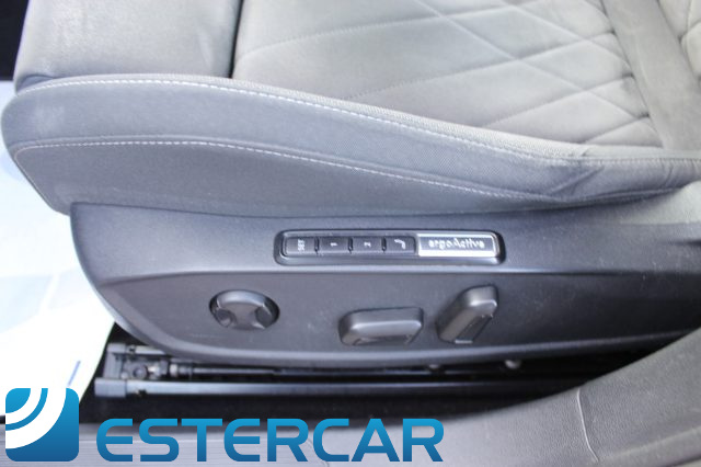 VOLKSWAGEN Golf usata, con Boardcomputer